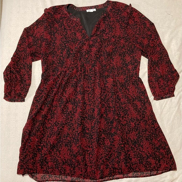 beachlunchlounge Red and Black Midi Dress | Tiny Hearts Print - Picture 1 of 12
